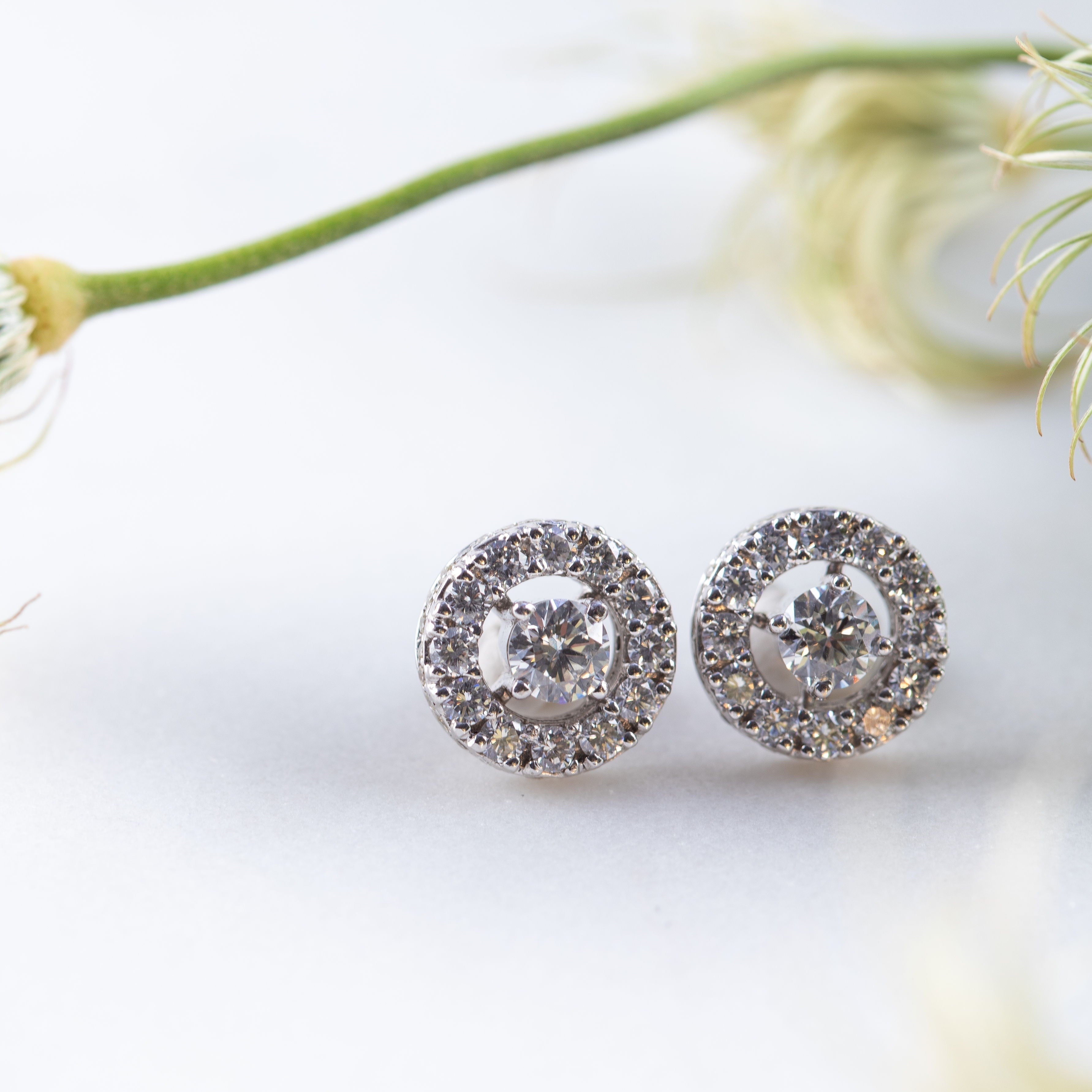 Round Brilliant Halo Studs